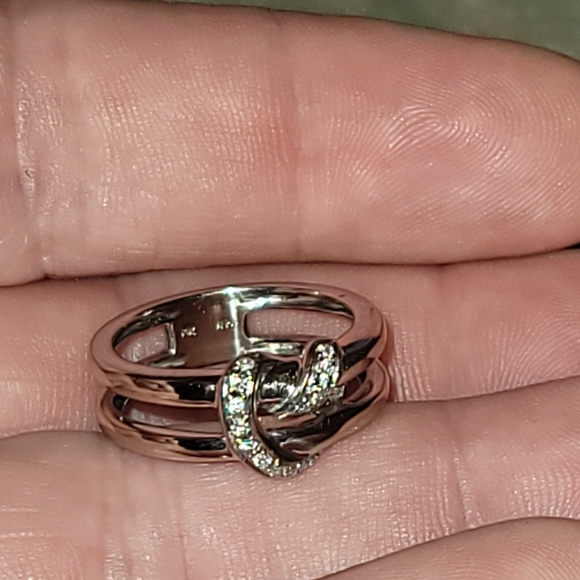Women's 14kt Gold And Diamonds Heart Ring 6.5 - Picture 3 of 7